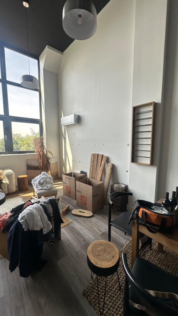 Photo by Ashlee Maynard of Roadway Moving - Large