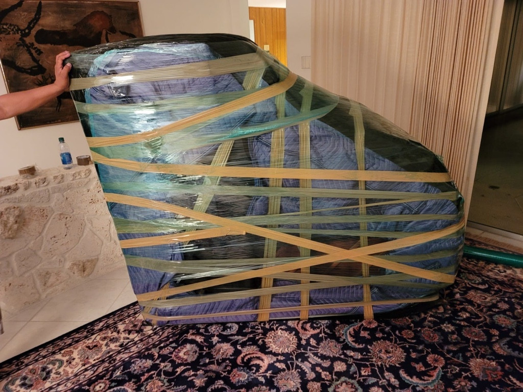 Photo by David Berni of Alliance Movers - Large