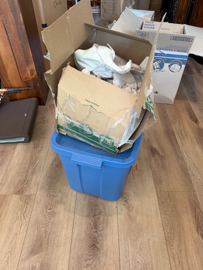 Second photo by Stacey Purcell of Van Express Moving & Storage - Large