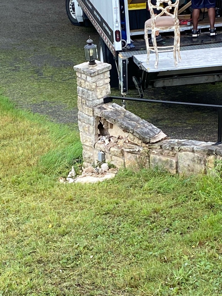 Second photo by Nis Frome of Zippy Shell Incorporated - Large