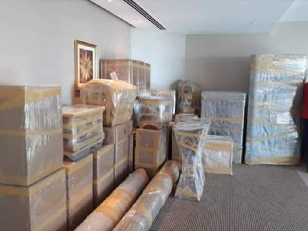 Second photo by Guil Ruy of Eastern Movers UAE - Large