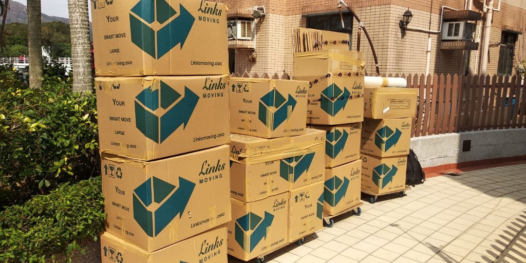 Photo by Anna Noh of Links Moving - Large