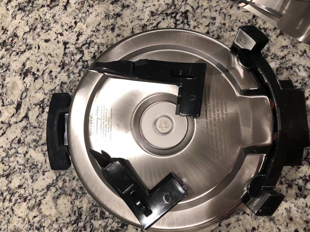 Second photo by Edgardo Perez of Monti Moving & Storage - Large