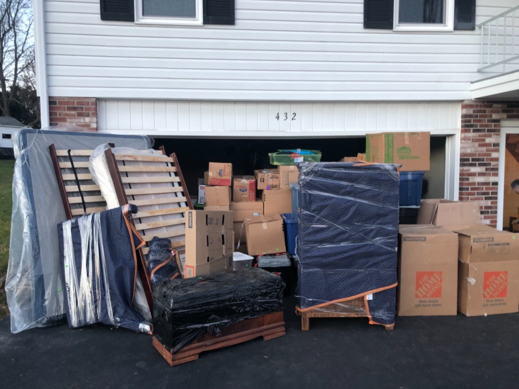 Photo by Jennifer Haddox of My Best Mover LLC - Large