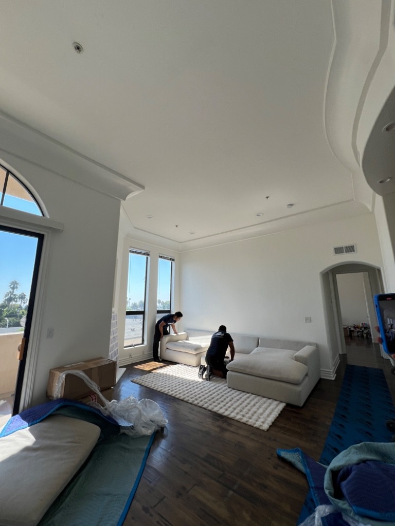 Photo by Alexa Jay of Roadway Moving - Large