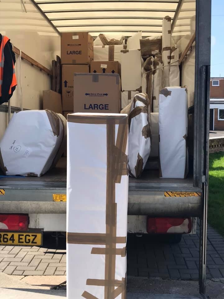 Photo by Ian G of PSS International Removals - Large