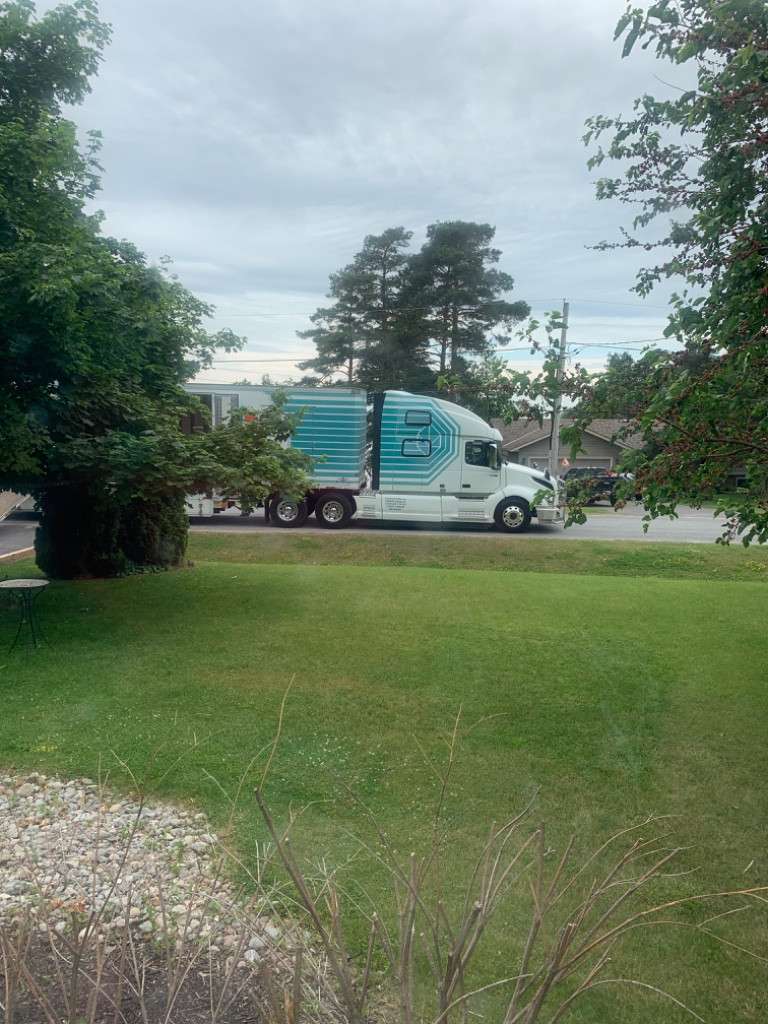 Second photo by Lynn Abbott of Centennial Moving - Large