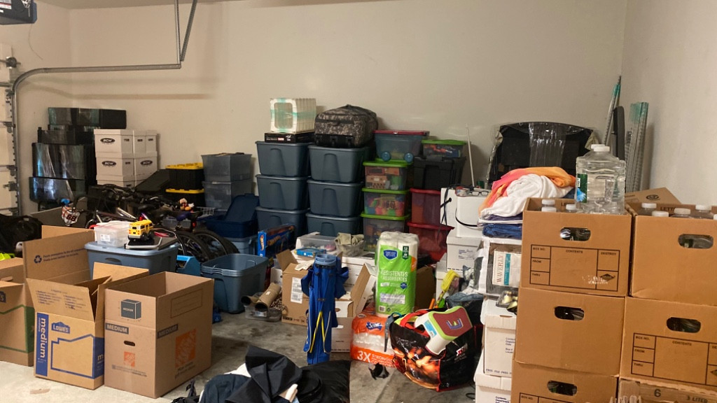 Second photo by Raymond Ortz of Sunflower Transit LLC - Large