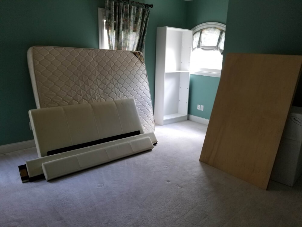 Second photo by Hamed of Earth Relocation - Large