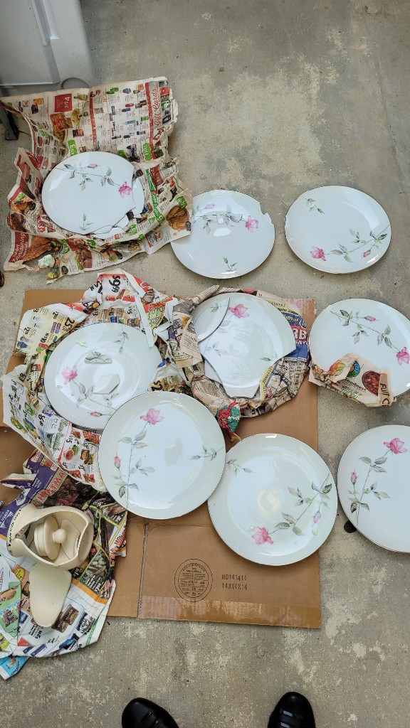 Photo by Mia Kennedy of Right A-Way Movers - Large