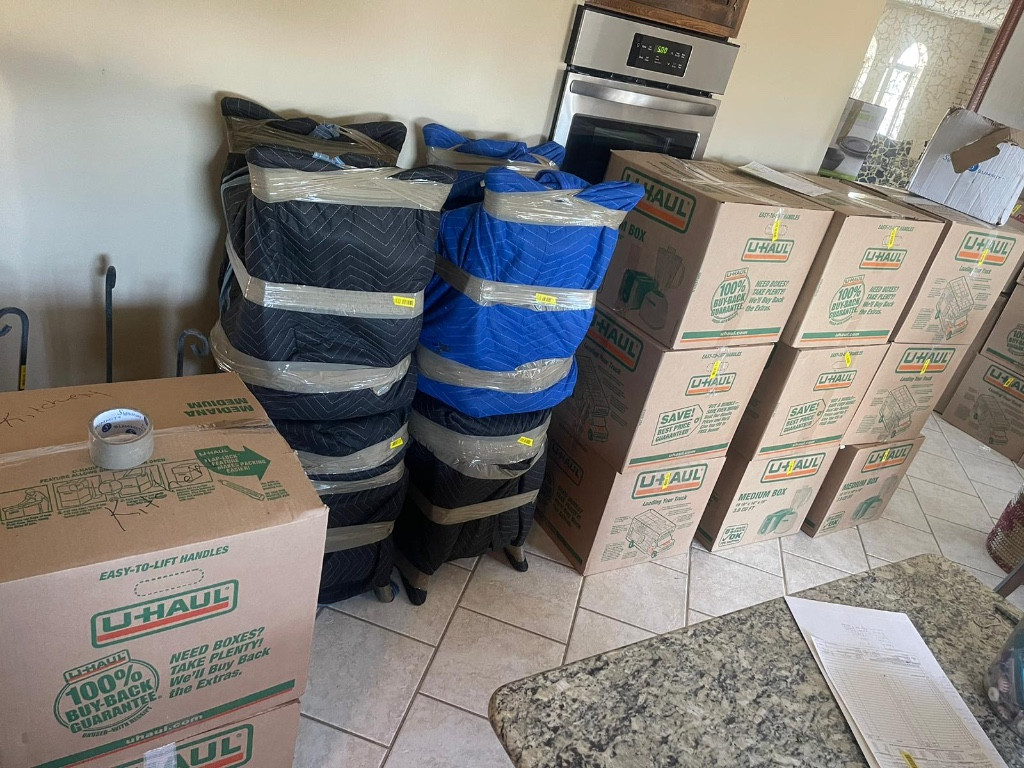 Photo by Pamela Samson of Starline Vanlines LLC - Large