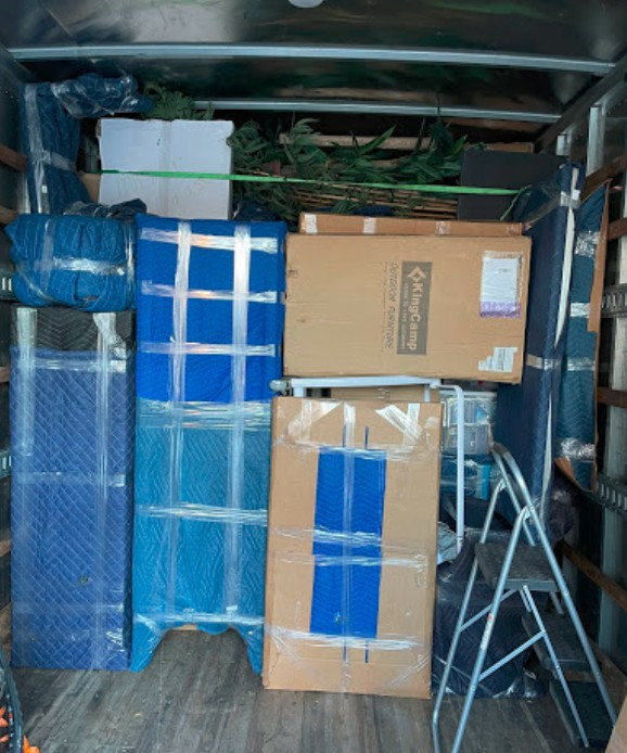 Second photo by Audrey Cowan of Pegasus Vanlines  - Large