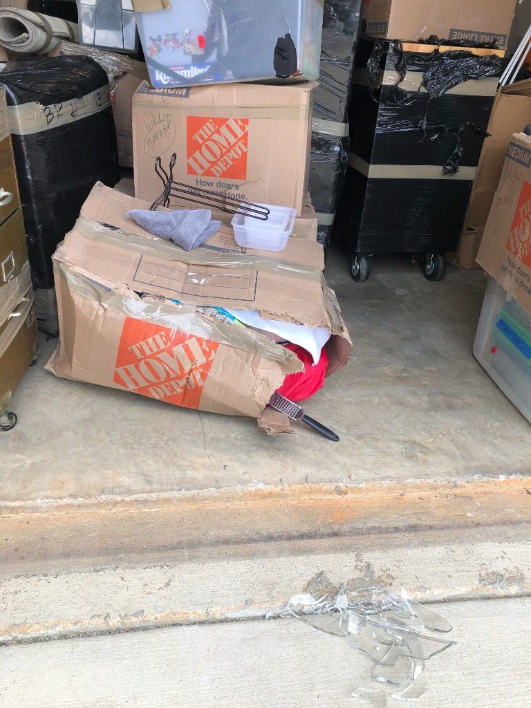 Second photo by Kristie Eynon of Brooklyn Moving  - Large