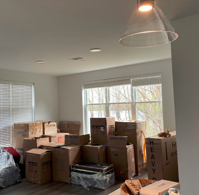 Photo by Marcel Stanek of Enterprise Moving - Large