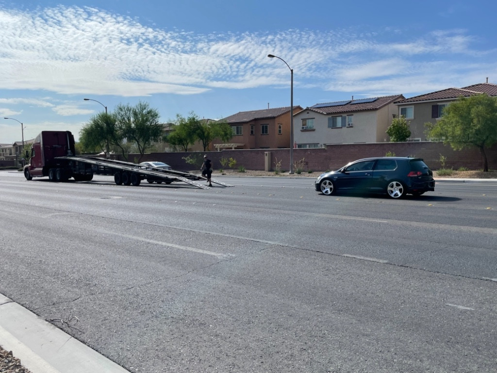 Photo by Carlos Teixeira of Sonic auto transport - Large