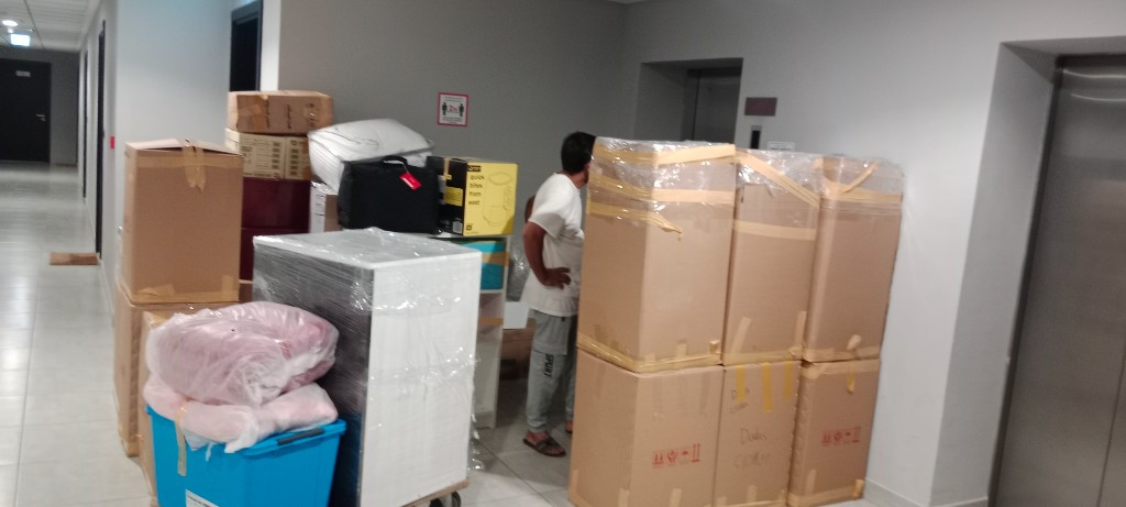 Photo by Shahbaz Nawaz of Just Click Movers - Large