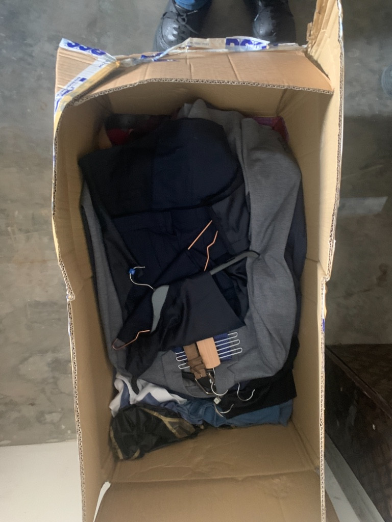 Photo by Bernard Horsfield of PSS International Removals - Large