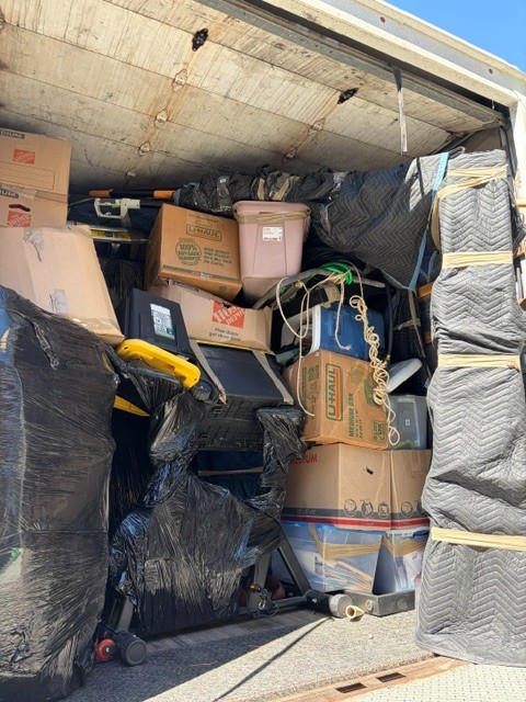 Second photo by Dianne Degroff of Amerisafe Moving Services - Large