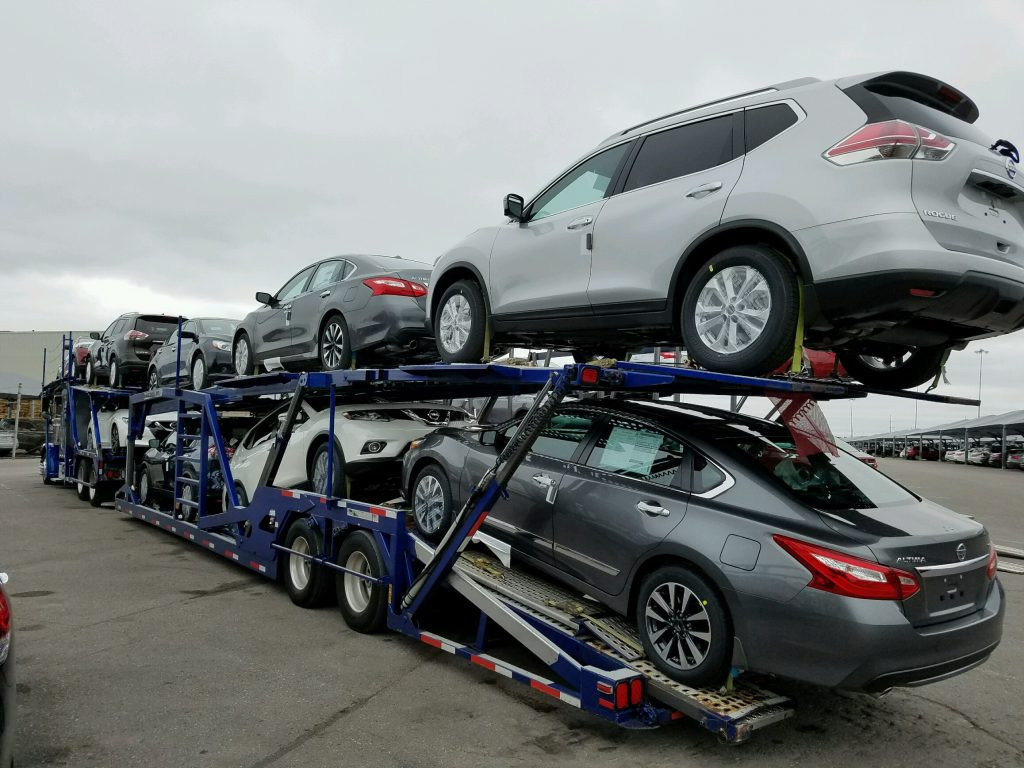 Photo by Thomas Nowicki of eCarMover Inc - Large