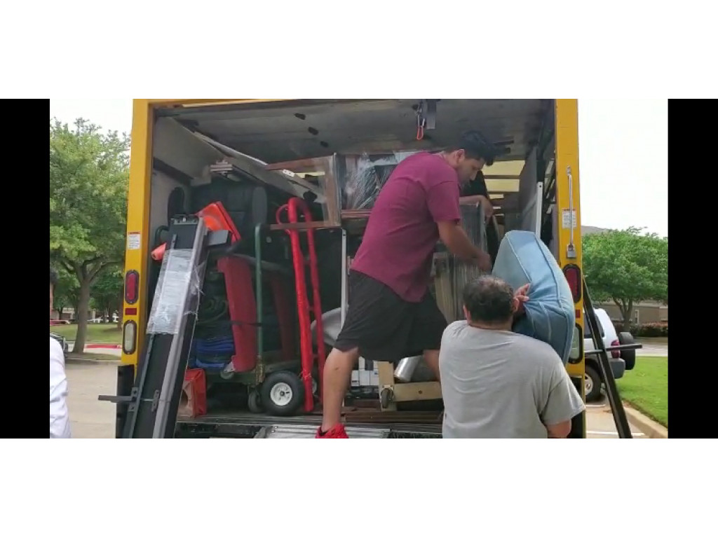 Second photo by Rita Sagarika of Metro Moving Company - Large