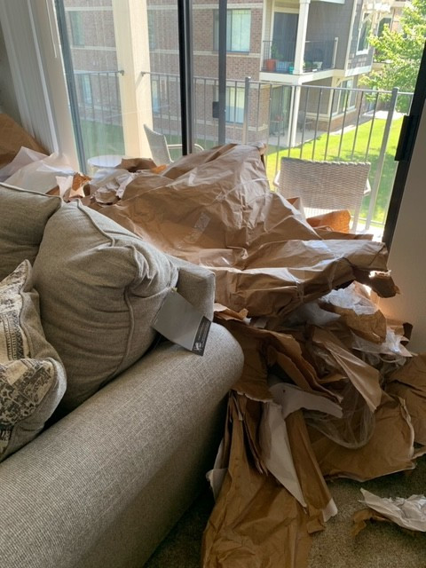 Photo by Helene Flor of OM van Lines - Large