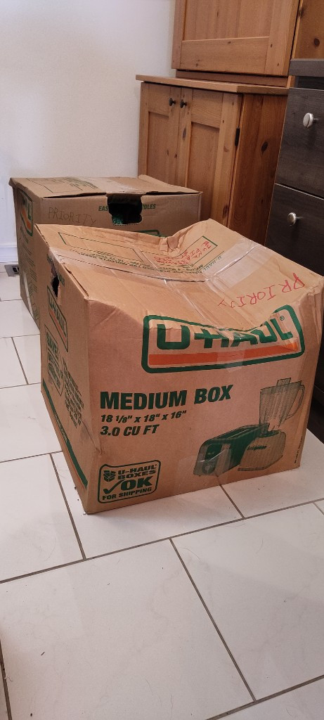 Photo by Anders E Berglund of Atlantic Van Lines - Large