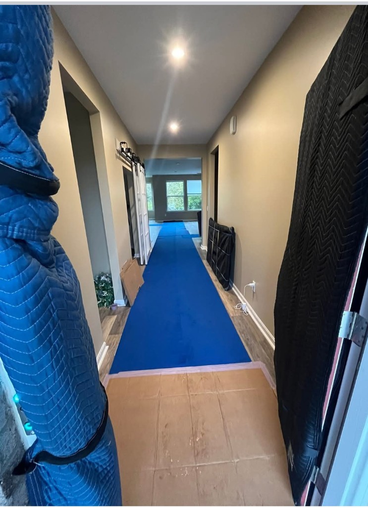 Photo by Chris Johnson of MidAmerican Moving - Large