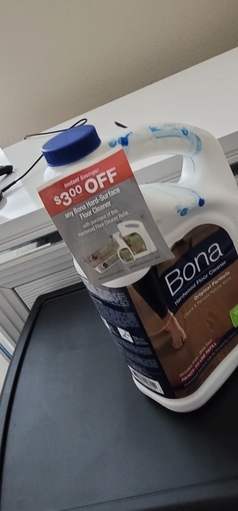 Second photo by Scott Brian of American Home Movers - Large