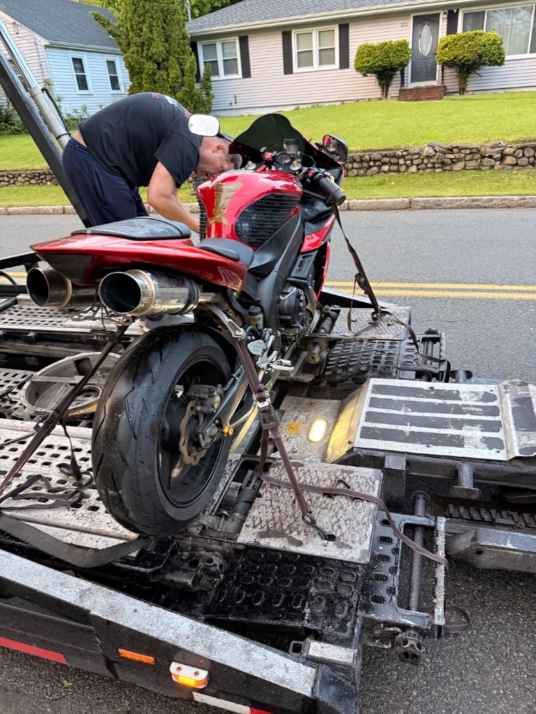 Photo by Kenley Jean Lamour of Sonic auto transport - Large