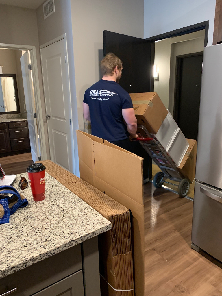 Second photo by Carlos Rodriguez of USA Family Moving - Large