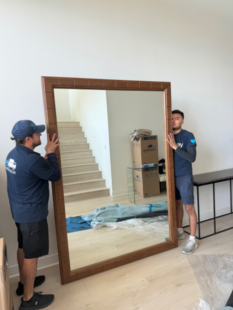 Photo by Nic English of Roadway Moving - Large