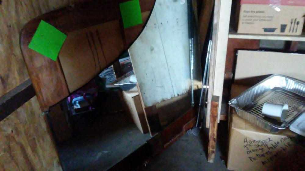 Photo by L Summer of Unique Van Lines - Large