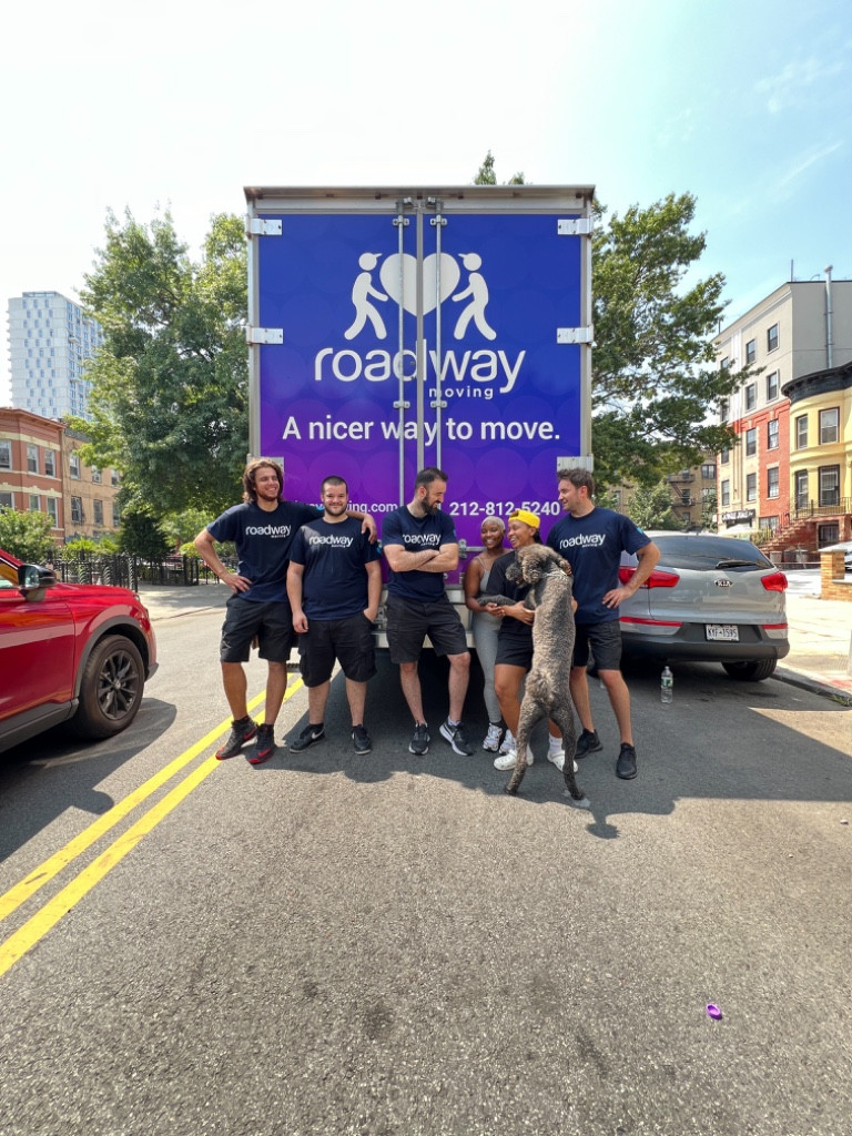 Photo by Melinda Murillo of Roadway Moving - Large