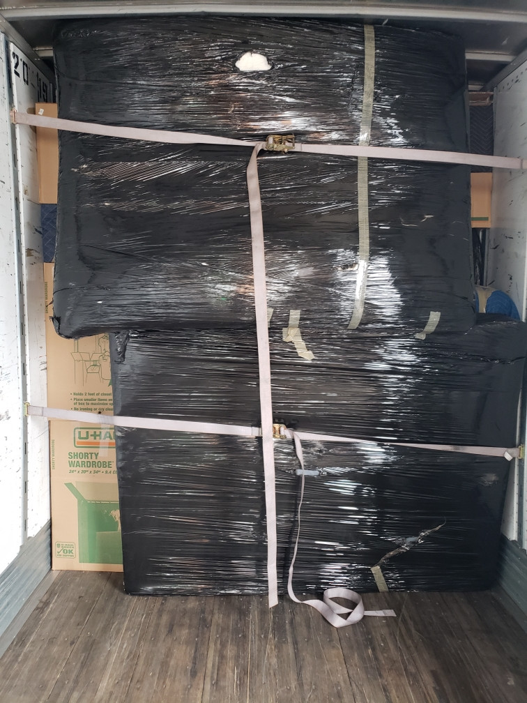 Photo by Niyah of American Relocation LLC - Large