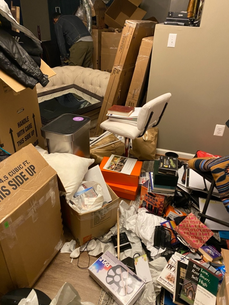 Second photo by Kevin Banks of CalState Moving - Large