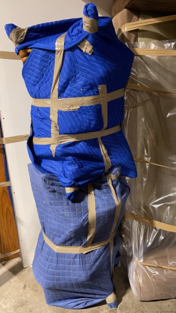 Photo by John Bill of All You Can Move Canada - Large