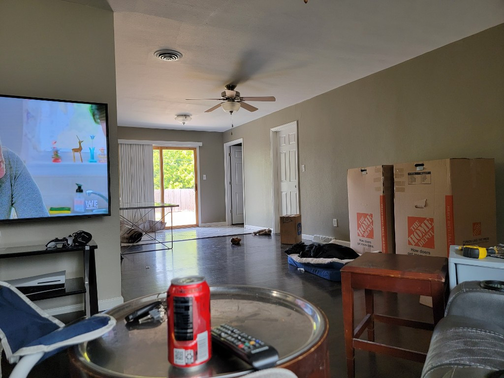 Photo by Jae Randles of Safe Ship Moving Services - Large