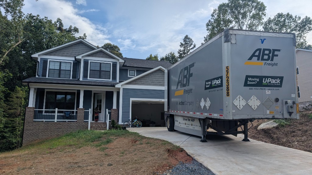 Second photo by Matthew Puntney of U Pack - Large