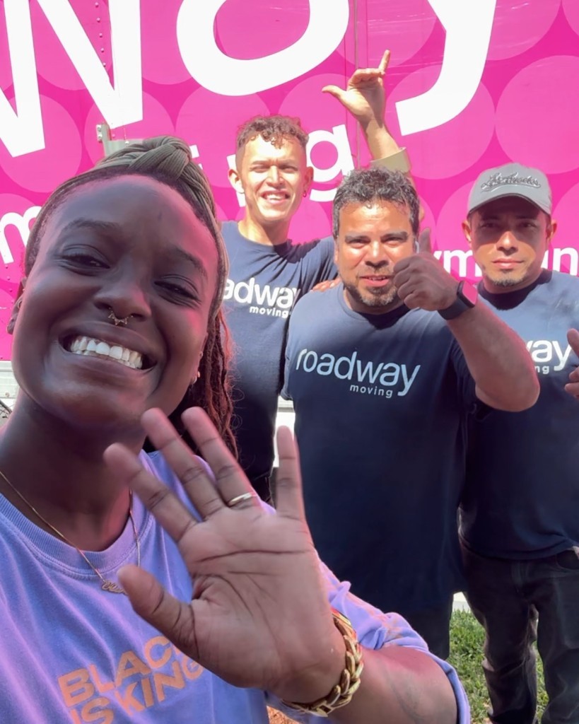 Photo by Olivia Bernardez of Roadway Moving - Large