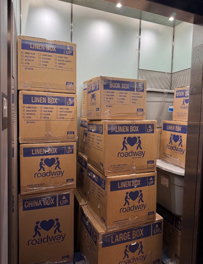 Photo by Marissa Ren of Roadway Moving - Large