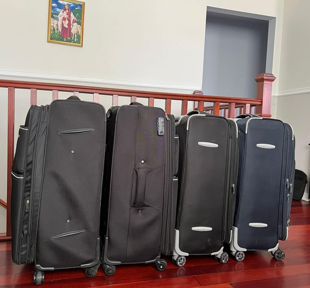 Second photo by Ariyo Sanmi of Atlantic Van Lines - Large