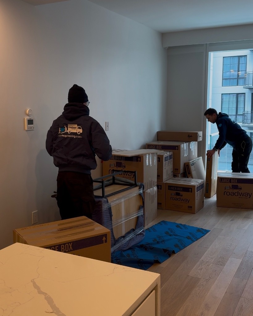 Second photo by Mel Mondigo of Roadway Moving - Large