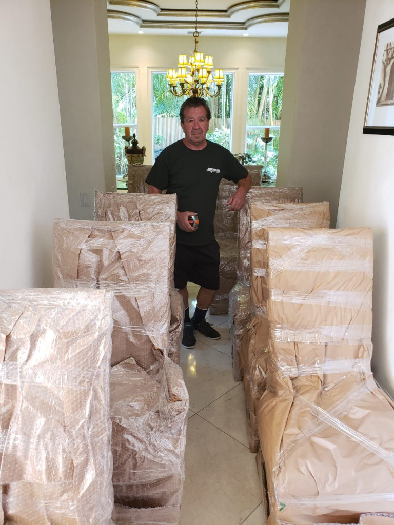 Photo by Sergio Pantano of Miami Movers For Less - Large