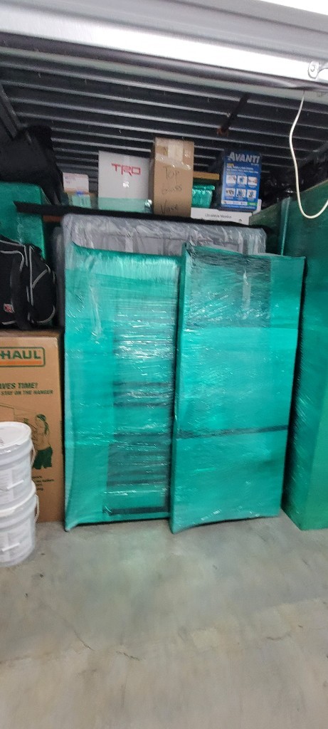 Photo by Kim Kemp of Oasis Moving and Storage - Large