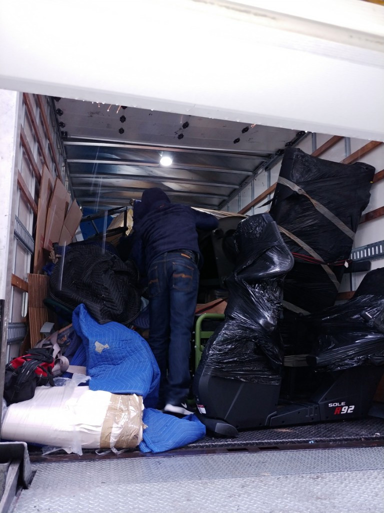 Second photo by Diana Leavitt of Connected Van Lines - Large