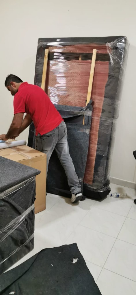 Second photo by Nasser Ahmad of Expert Movers and Packers - Large