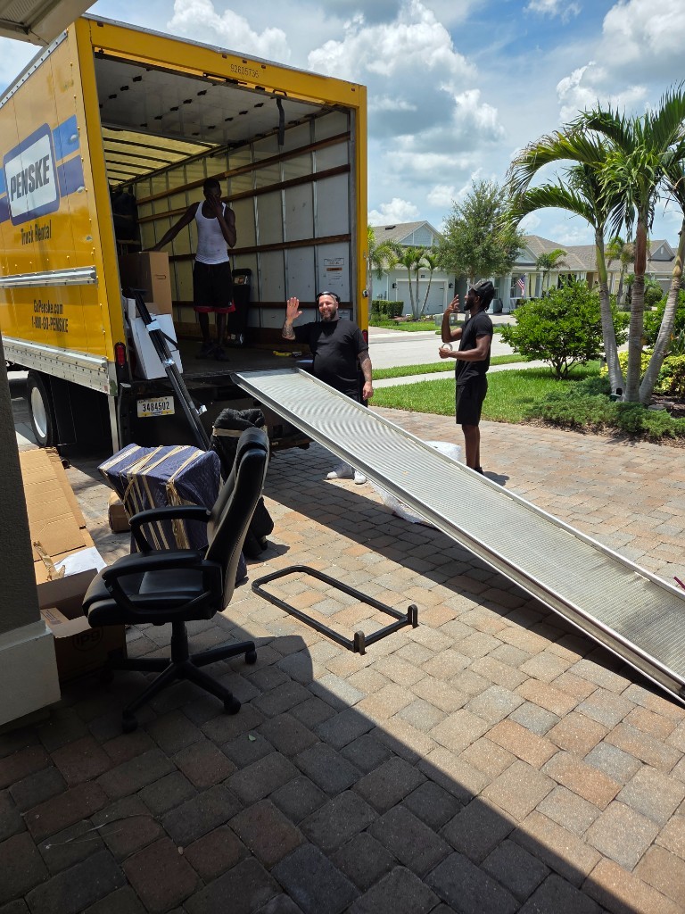 Photo by Lori Fischer of Direct Relocation Services LLC - Large