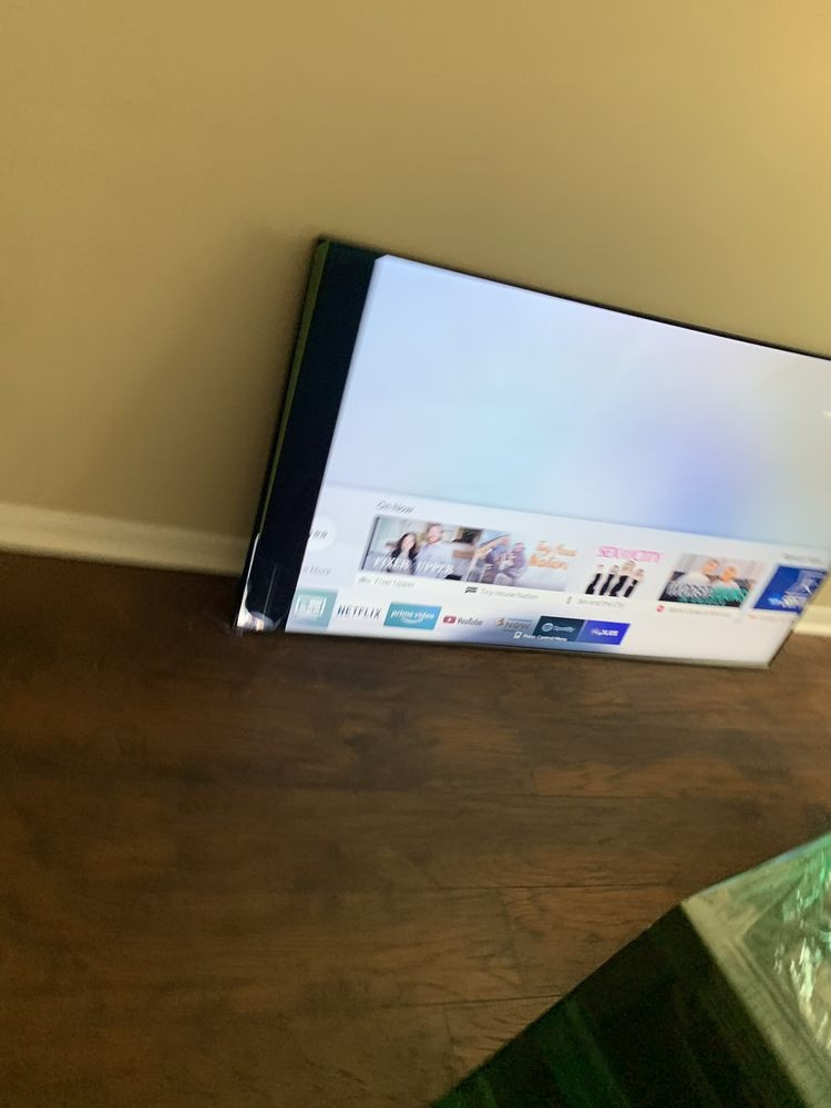 Second photo by Andrew Aparicio of San Antonio Moving Guys - Large