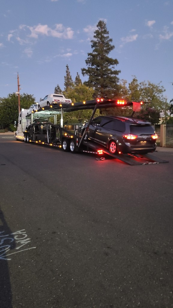 Photo by Abner Orrego of Neptune Auto Transport LLC - Large