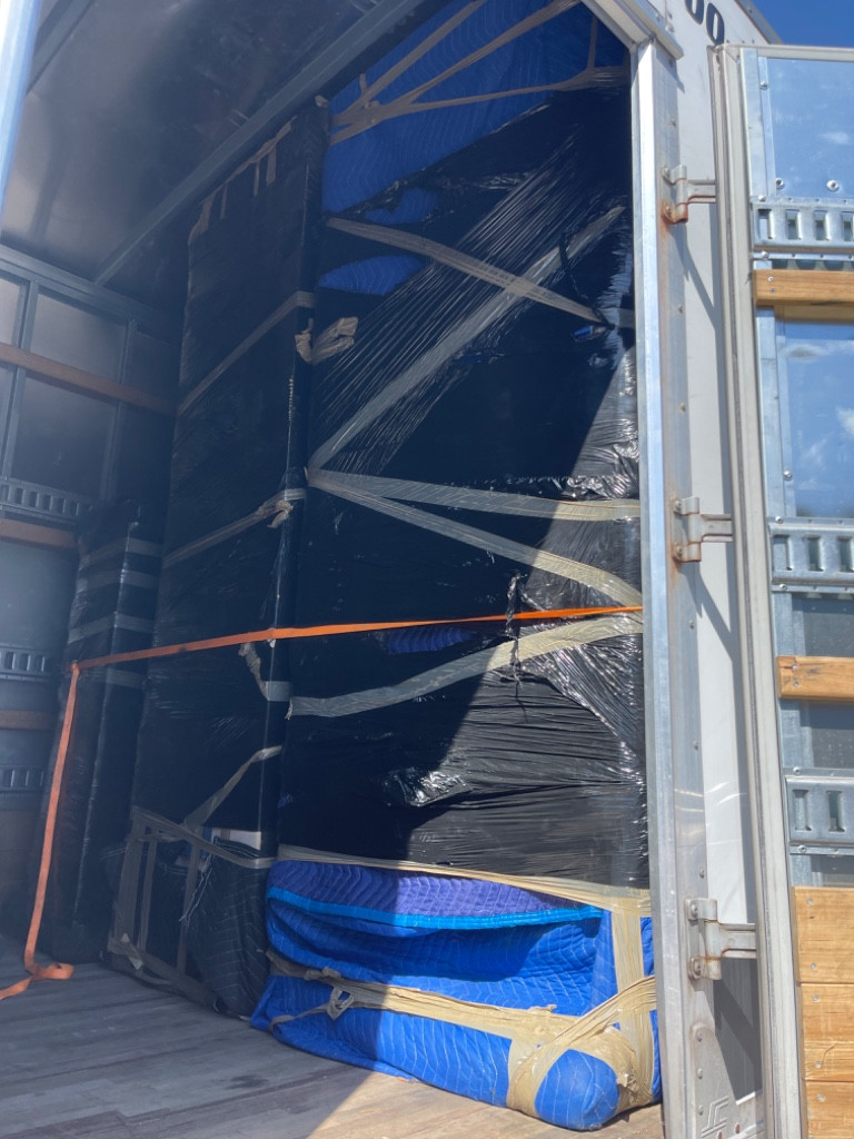 Second photo by Noah Matheu of CR7 Moving and Storage - Large